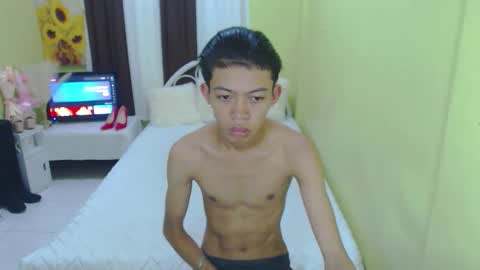 Snapshot of bigcock_kerbzz chatting on 10.21.25 bigcock_kerbzz online show from 10.21.25