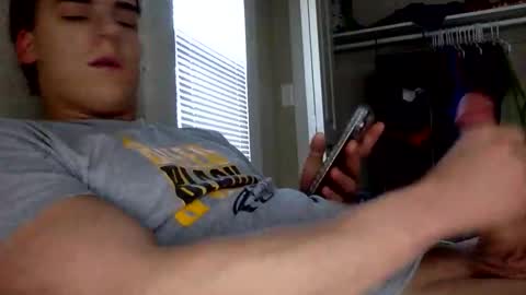 Snapshot of bigdick2919350474 chatting on 04.04.26 bigdick2919350474 online show from 04.04.26