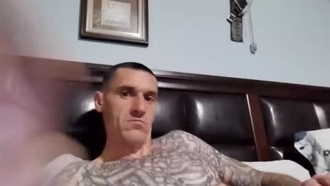 Snapshot of bigdickcumslikeariver chatting on 12.16.25 Can you make me cum online show from 12.16.25
