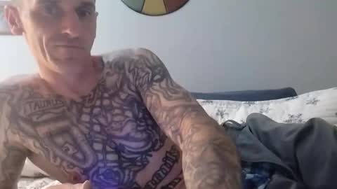 Snapshot of bigdickcumslikeariver chatting on 02.08.26 Can you make me cum online show from 02.08.26