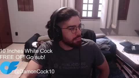 Snapshot of bigdickpfl chatting on 04.20.26 Call me Damon - online show from 04.20.26