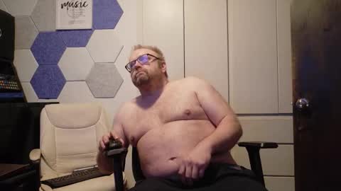 biggydee8989 online show from 02.15.26