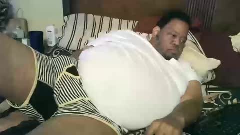 Snapshot of biggyscorpio chatting on 10.15.25 biggyscorpio online show from 10.15.25