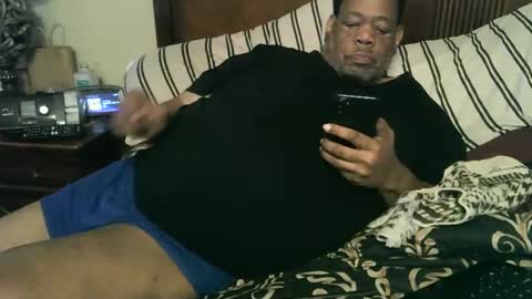 Snapshot of biggyscorpio chatting on 10.20.25 biggyscorpio online show from 10.20.25