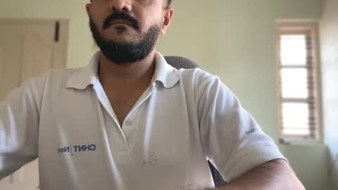 bighandsomesatisfy online show from 10.13.25