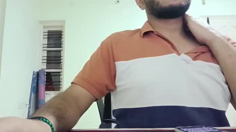 bighandsomesatisfy online show from 11.04.25