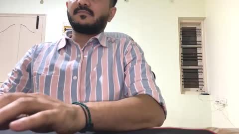 bighandsomesatisfy online show from 11.09.25