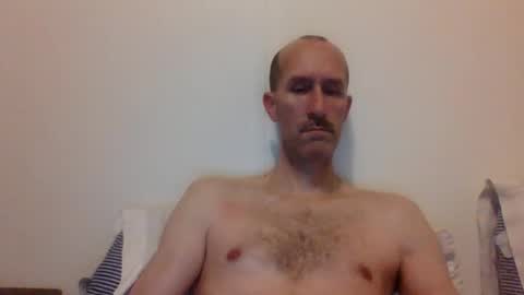 Snapshot of bighugemouthful chatting on 01.04.25 Chaz online show from 01.04.25