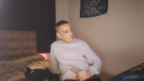 Snapshot of bighunter914318 chatting on 02.18.26 bighunter914318 online show from 02.18.26