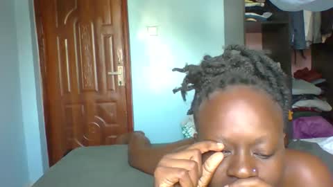 pretty online show from 02.21.26