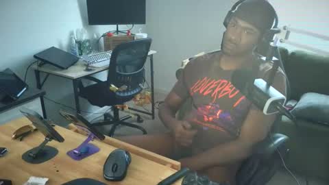 Snapshot of bigleecujo chatting on 11.02.25 bigleecujo online show from 11.02.25