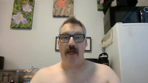 Snapshot of bignhard69_ chatting on 12.02.25 Bignhard696 online show from 12.02.25