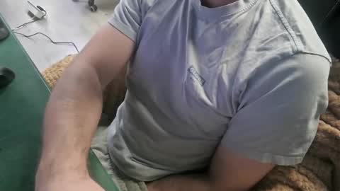 Snapshot of bigpeepdude chatting on 11.10.25 bigpeepdude online show from 11.10.25