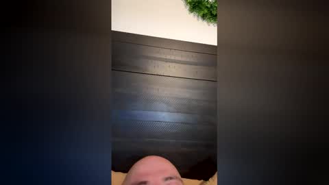 Snapshot of bigred2026 chatting on 04.01.26 bigred2026 online show from 04.01.26