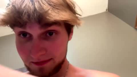 bigskinnyboyshh online show from 11.12.25