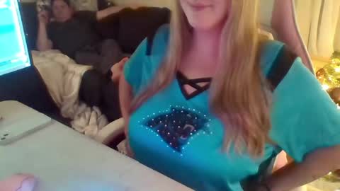 Mountain Mama online show from 11.25.25