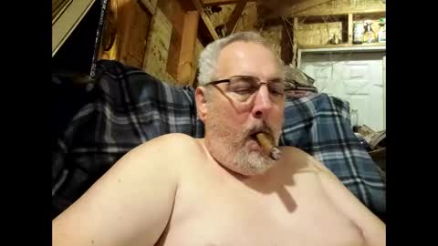 Snapshot of biguy121971 chatting on 12.21.24 Biguy52 online show from 12.21.24