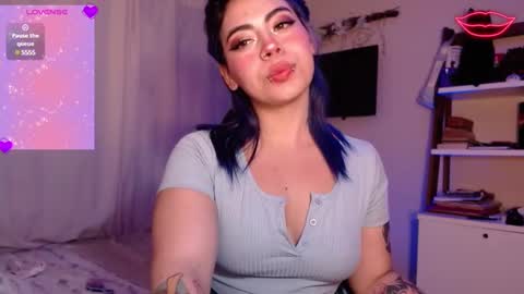 Snapshot of biigbooty_ chatting on 02.17.25 biigbooty_ online show from 02.17.25