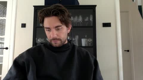 bikdig1 online show from 02.21.25