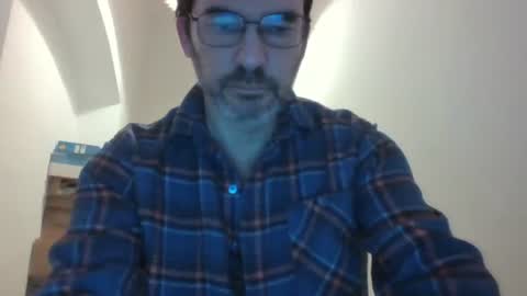 Snapshot of bikertom1988 chatting on 01.12.25 bikertom1988 online show from 01.12.25