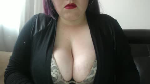 Snapshot of billie_k chatting on 01.14.25 billie online show from 01.14.25