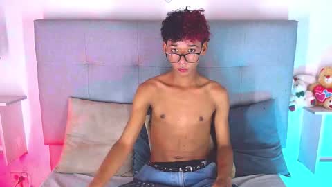 Snapshot of billie_turner_ chatting on 10.05.25 B-I-L-L-I-E 3 online show from 10.05.25