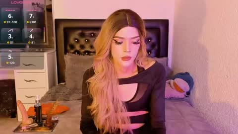 Snapshot of billiesimons chatting on 05.12.26 Billie Simons online show from 05.12.26