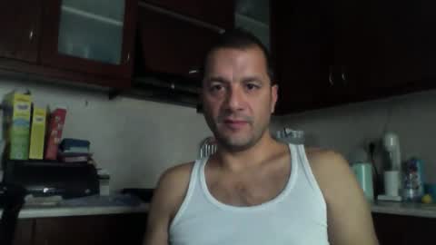 Snapshot of billos26 chatting on 12.19.25 billys greece online show from 12.19.25