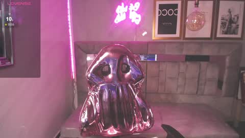 Snapshot of bily_takure_v chatting on 02.07.25 Live 1000pm 600am COLOMBIAN HOUR online show from 02.07.25