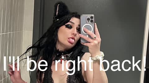 Snapshot of bimbokitten666 chatting on 12.04.24 Danny online show from 12.04.24