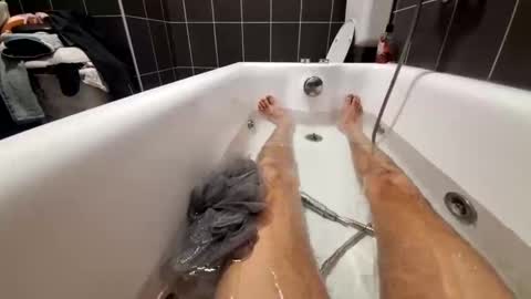 Snapshot of bisexdadd chatting on 01.22.25 bisexdadd online show from 01.22.25