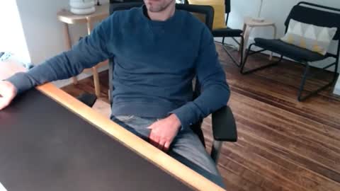 Snapshot of bisexy_man chatting on 02.19.26 bisexy_man online show from 02.19.26