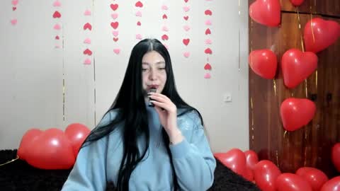 Snapshot of black_berry_bla_ck chatting on 02.19.25 black_berry_bla_ck online show from 02.19.25