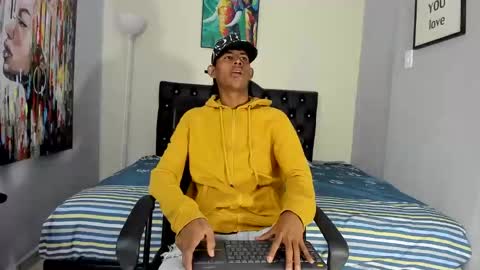 boy online show from 02.25.25