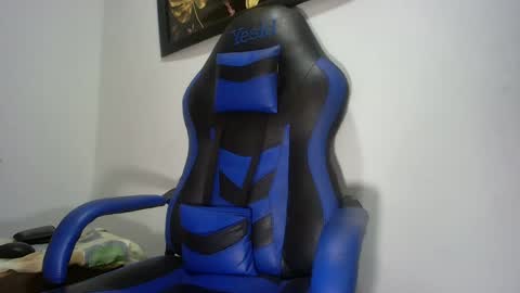 Snapshot of black_dicck chatting on 01.30.25 tu morenito online show from 01.30.25