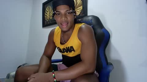 Snapshot of black_dicck chatting on 02.06.25 tu morenito online show from 02.06.25