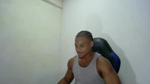 Snapshot of black_dicck chatting on 10.07.25 tu morenito online show from 10.07.25