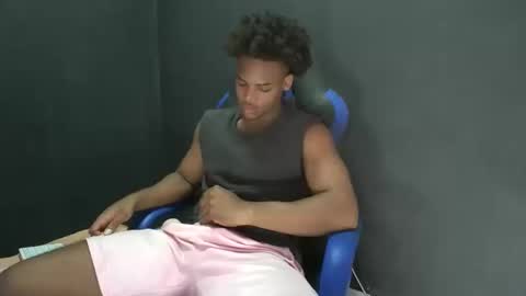 Snapshot of black_dicck chatting on 10.20.25 tu morenito online show from 10.20.25