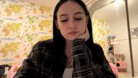 Snapshot of black_opiums chatting on 03.25.26 Liz online show from 03.25.26