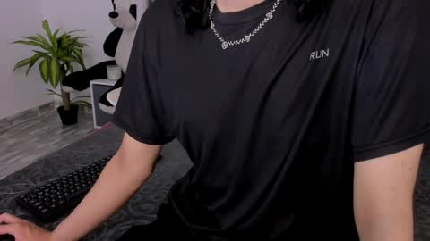 Snapshot of black_rose02 chatting on 05.14.26 B L A C K R O S E online show from 05.14.26