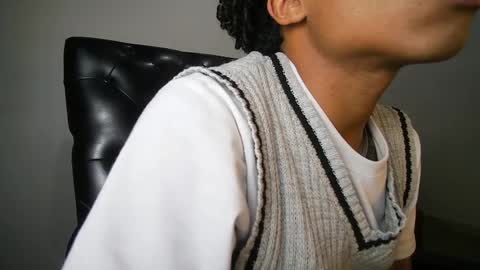 Snapshot of black_tentationx chatting on 02.08.25 black_tentationx online show from 02.08.25