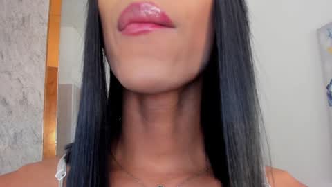 Nina online show from 12.05.24