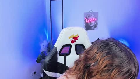 Snapshot of blackberry_s chatting on 02.03.25 Sophie online show from 02.03.25