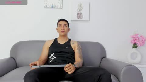 Snapshot of blackbullger_ chatting on 09.27.25 Max online show from 09.27.25