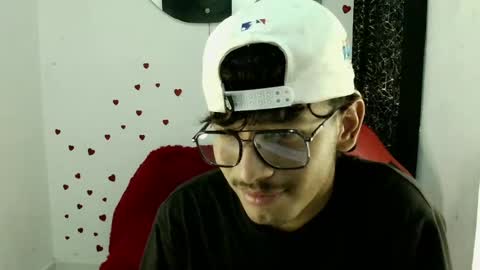 Snapshot of blackfox_desire chatting on 05.17.26 mateo online show from 05.17.26