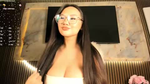 Snapshot of blackmilk_01 chatting on 09.09.25 Karina online show from 09.09.25