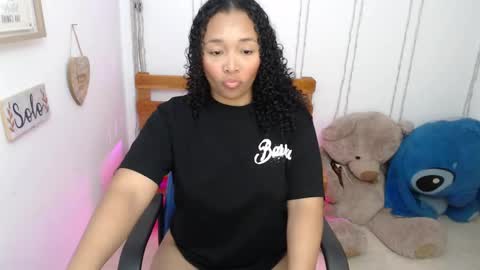 Snapshot of blackqueen_18 chatting on 01.12.25 blackqueen_18 online show from 01.12.25