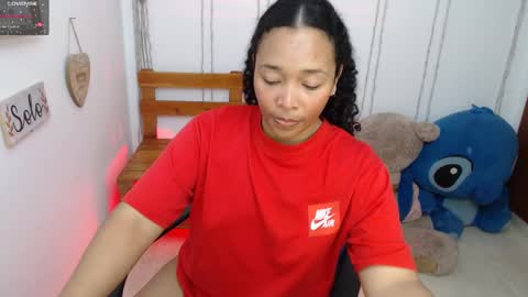 Snapshot of blackqueen_18 chatting on 01.27.25 blackqueen_18 online show from 01.27.25