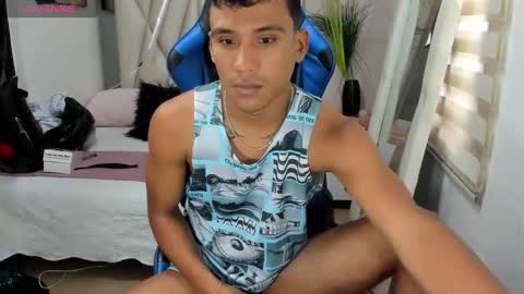 Snapshot of blacksex_boy chatting on 12.19.24 Marlon online show from 12.19.24