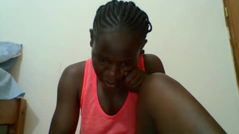 Snapshot of blacksexygal chatting on 10.25.25 SARAH online show from 10.25.25